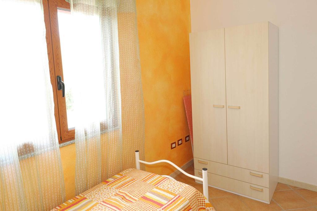 בודוני Residence Tanaunella חדר תמונה