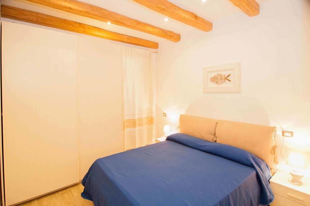 בודוני Residence Tanaunella מראה חיצוני תמונה
